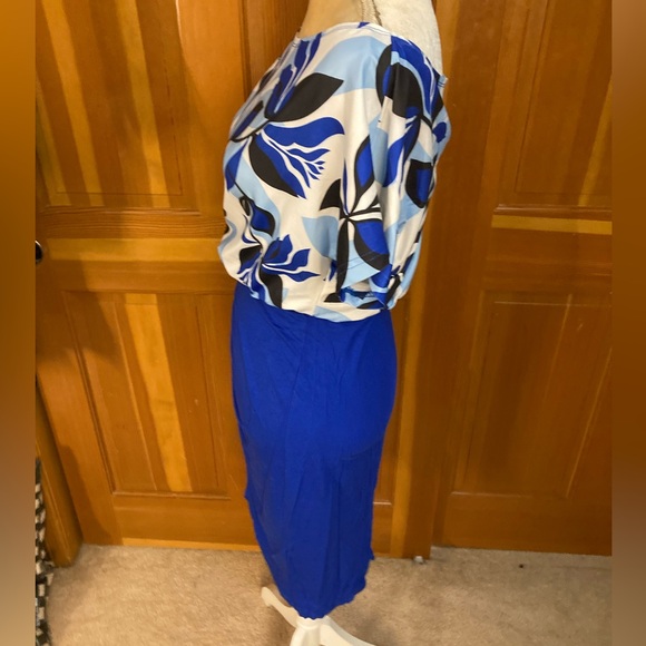 NWT, Lavishly Paris Women’s Floral Print Royal Blue Ruched Dress - Picture 11 of 16